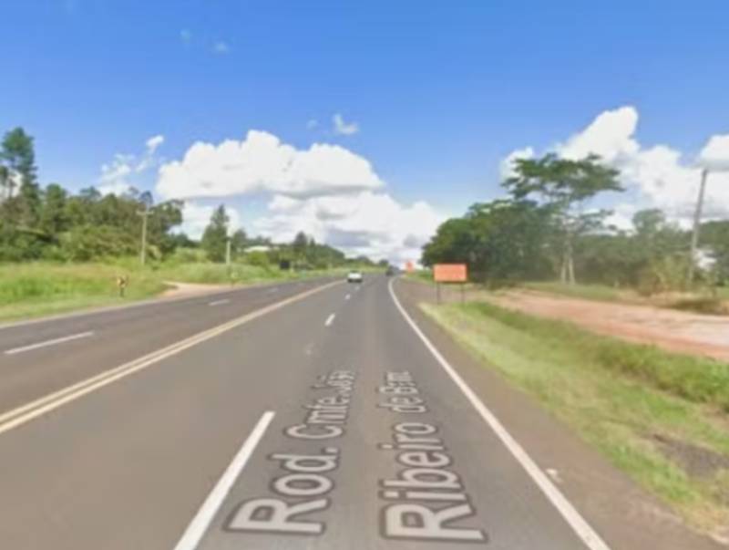 Mulher é presa por embriaguez ao volante após sequência de colisões na SP-294 em Marília