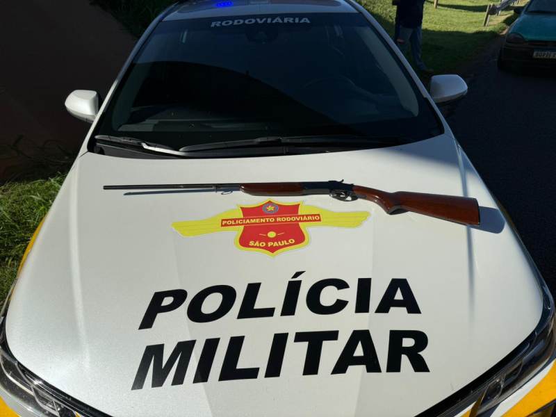 Polícia Rodoviária prende criminoso por porte ilegal de arma de fogo em Santa Cruz do Rio Pardo