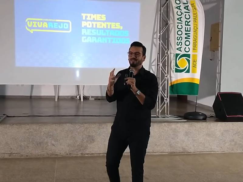 Associação Comercial promove treinamento sobre uso das redes sociais como ferramenta de vendas