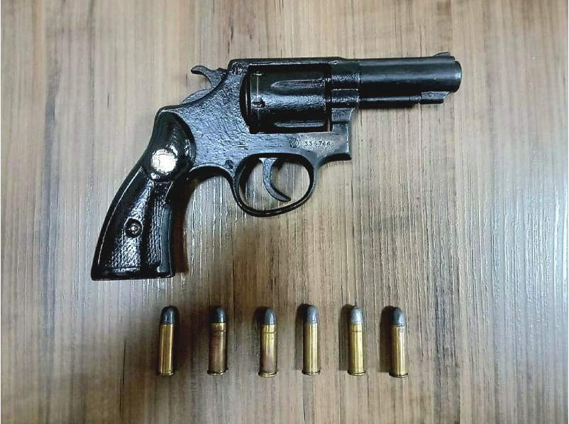 Polícia Militar apreende revólver e munições em Maracaí