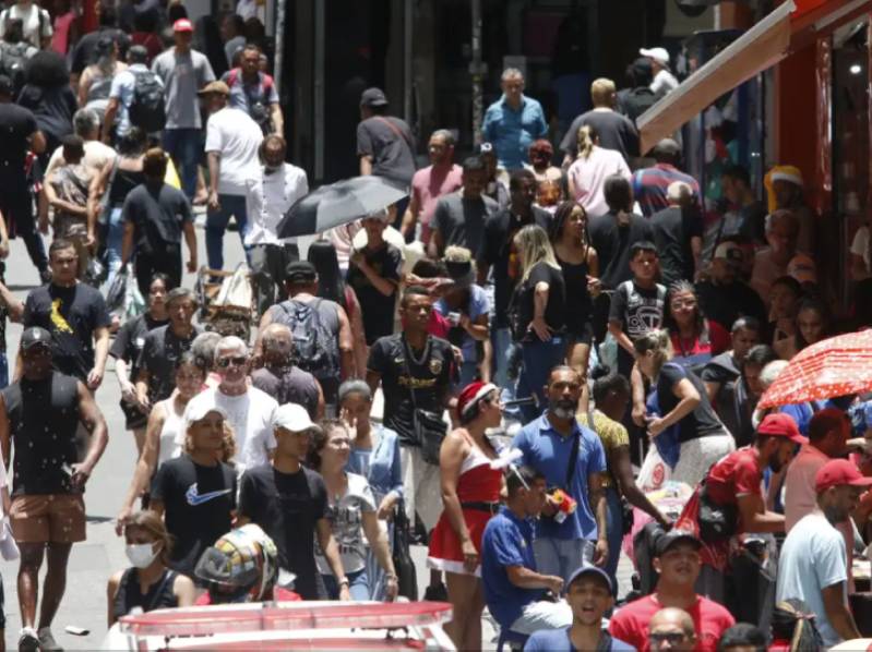 Confira nomes e sobrenomes mais comuns no país, segundo o IBGE