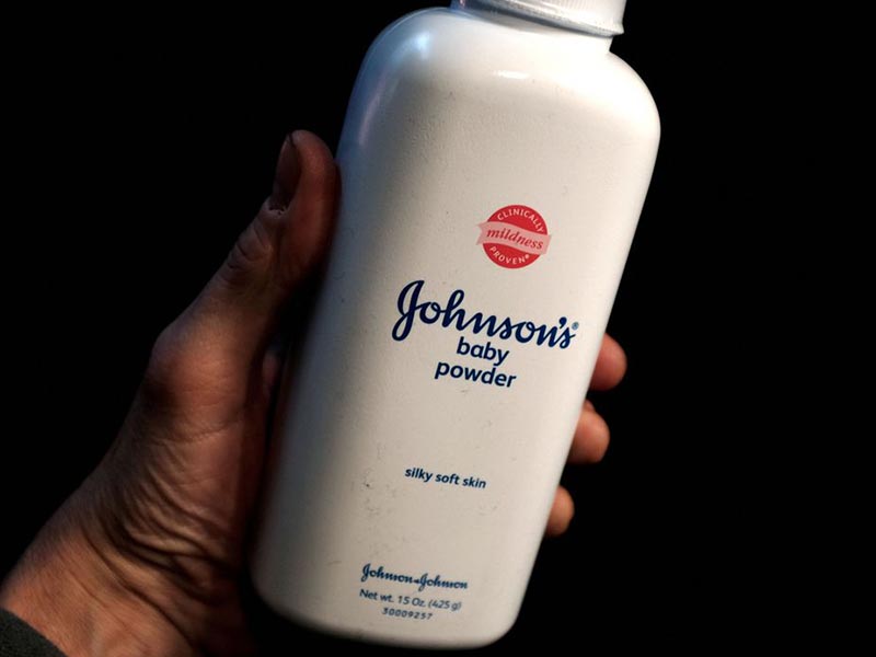 Johnson & Johnson suspende venda de talco para bebês a partir de 2023