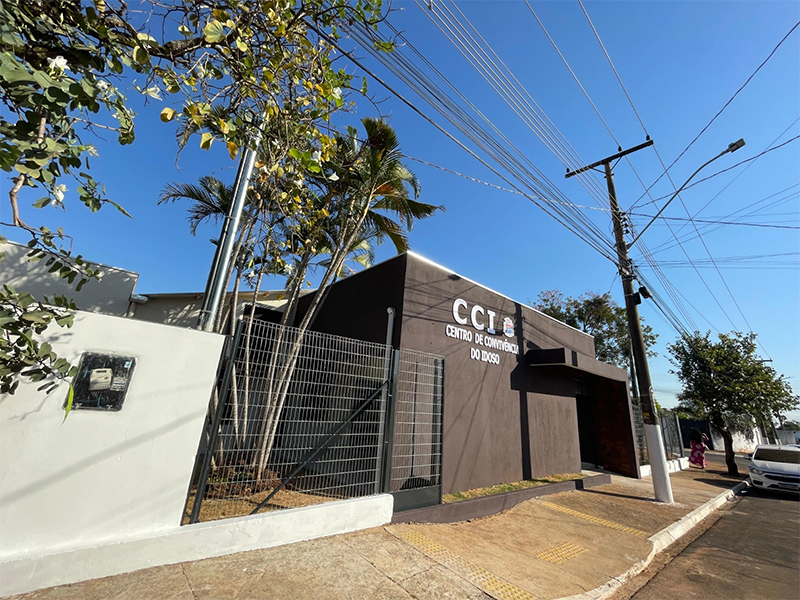 Após ampla reforma, Prefeitura realiza entrega do prédio do CCI