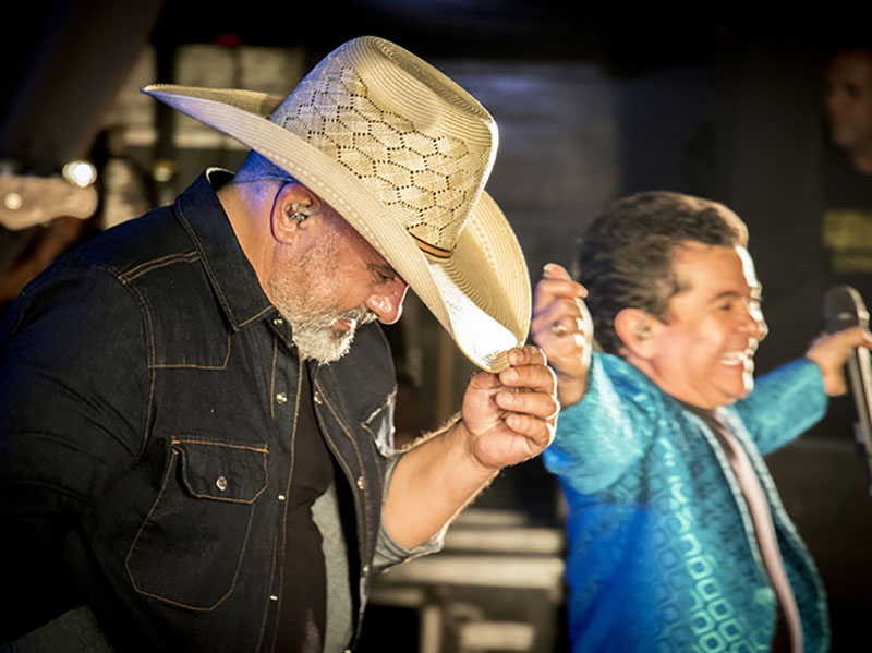 Rionegro e Solimões agitam o Rodeio Show de João Ramalho nesta sexta