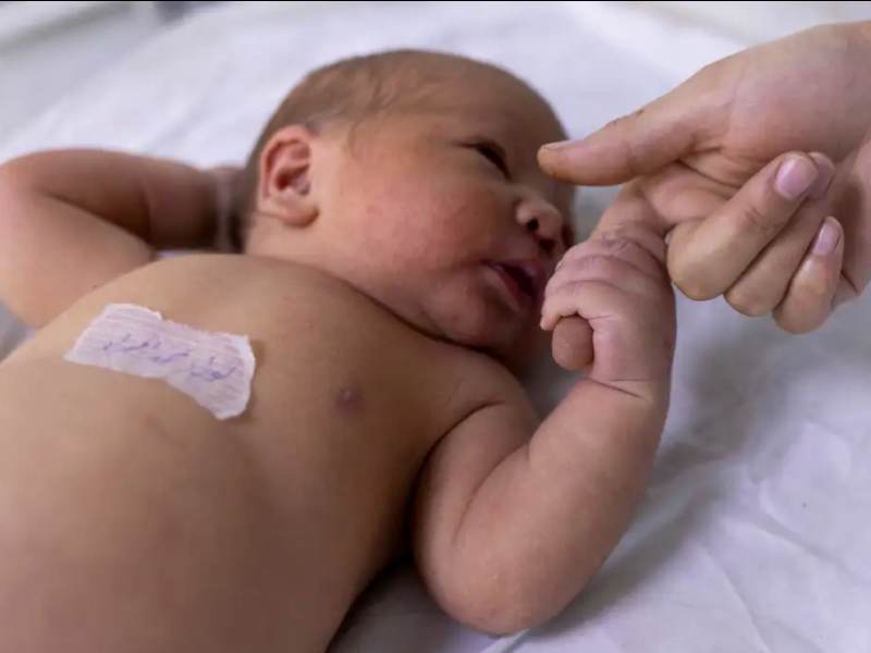 Pelo 2º ano, Helena lidera ranking de nomes registrados; veja a lista