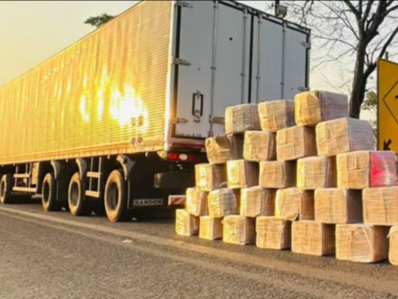 Homem é preso transportando mais de 1 tonelada de maconha escondida em carga de frango, em Rancharia