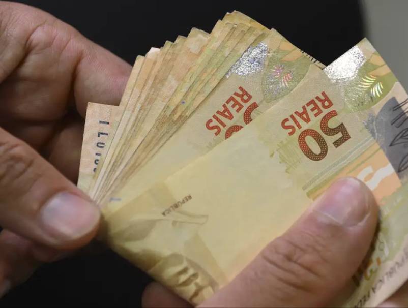 Segunda parcela do 13º salário deve ser paga até a próxima sexta-feira