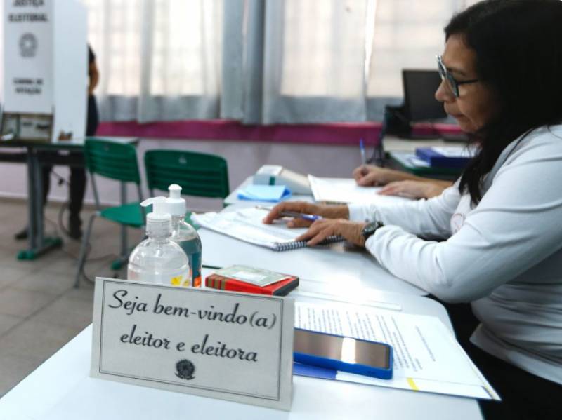 Eleições 2026: eleitor pode se inscrever para ser mesário voluntário