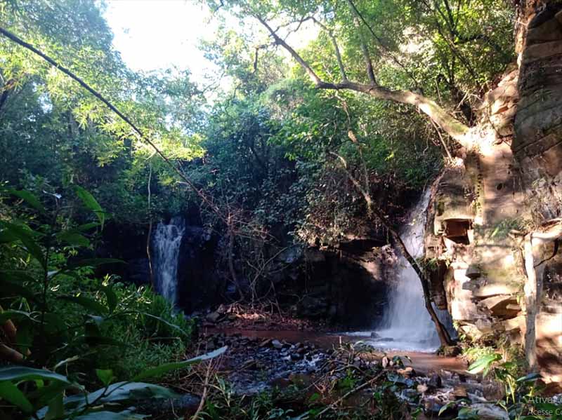 Que tal um banho de cachoeira nesse fim de semana?