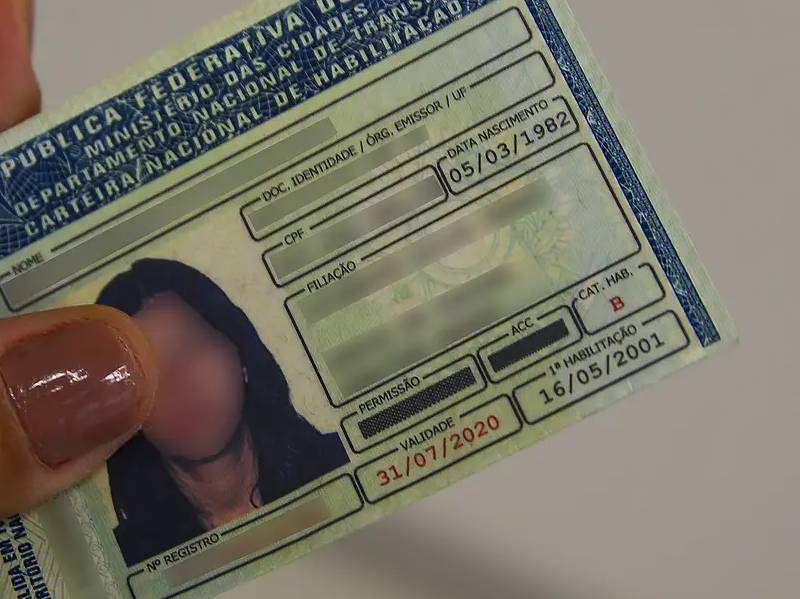 Tentativas de fraudes com documentos mais que dobram de 2022 a 2025