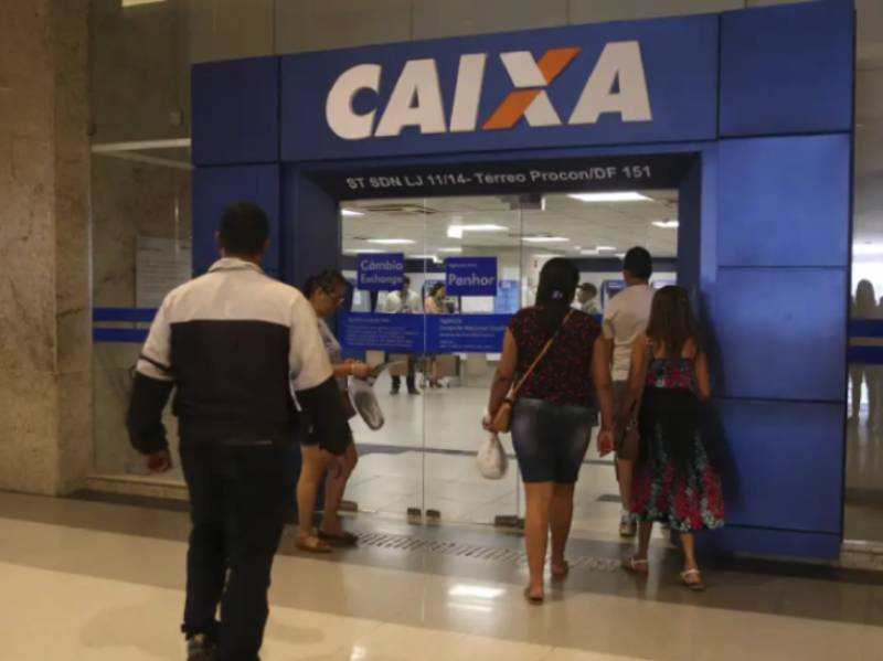 Caixa libera abono salarial para nascidos em maio e junho