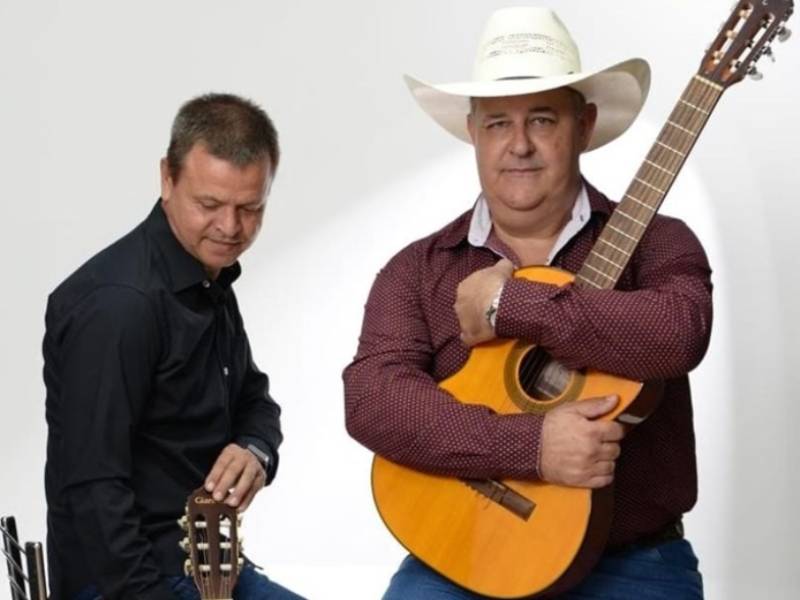 Dupla Arnaldo & Márcio Reis anima o churrasco dos pais neste sábado, dia 9, na AFC