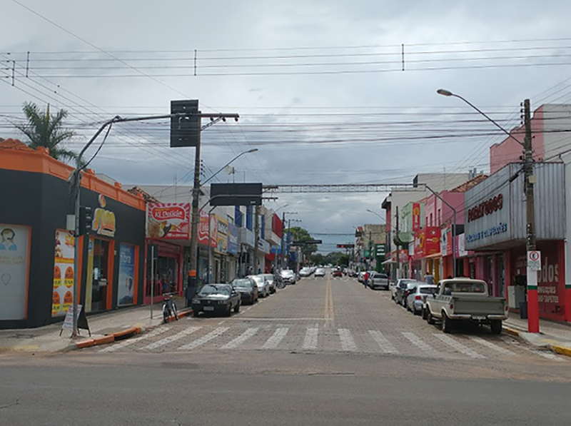 Comércio de Paraguaçu Paulista fica aberto até às 17h neste sábado