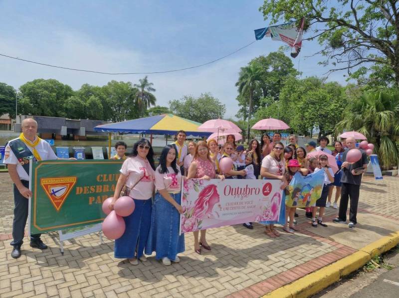 Igreja Adventista e Clube dos Desbravadores promovem passeata em alusão ao Outubro Rosa em Paraguaçu