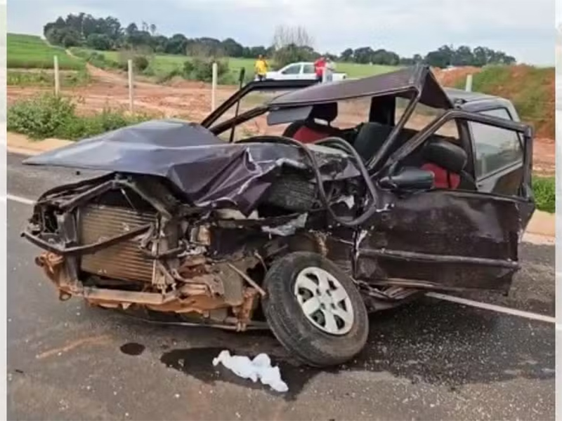 Idoso morre após acidente entre carreta e carro no anel rodoviário de Lins