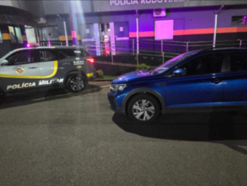 Polícia Rodoviária prende foragido da justiça com veículo roubado em Ourinhos