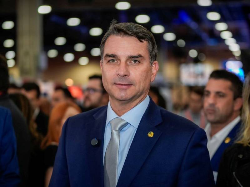 Em Paraguaçu Paulista, Flávio Bolsonaro teria sido eleito já no primeiro turno
