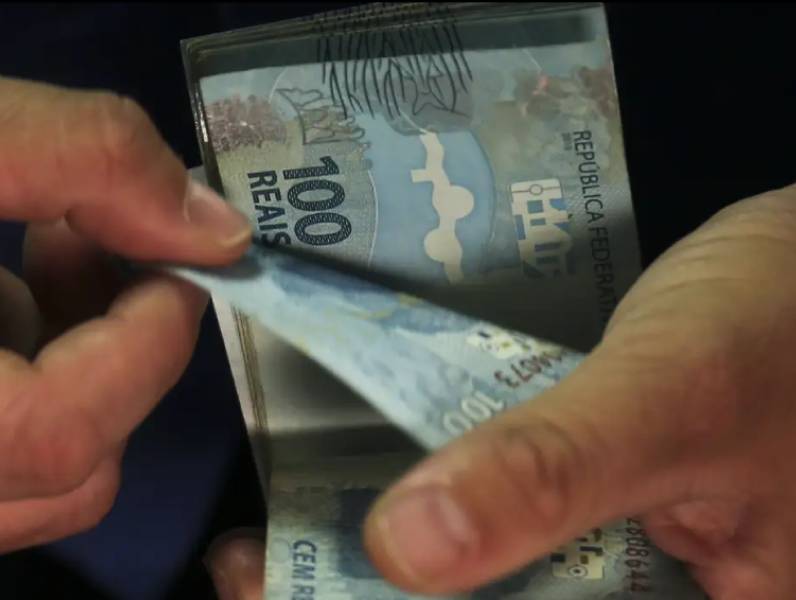 Governo começa a transferir empréstimos antigos para app do consignado