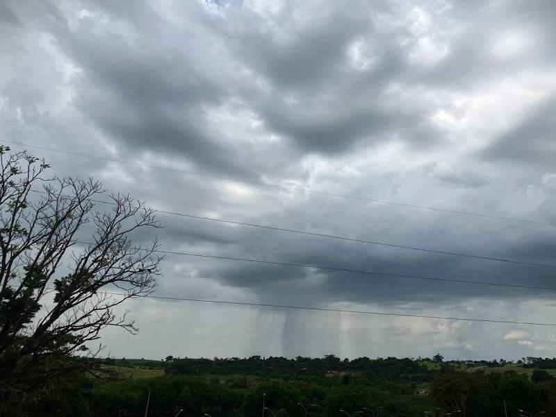 Com alerta de chuvas, Energisa mantém equipes mobilizadas e orienta população sobre segurança