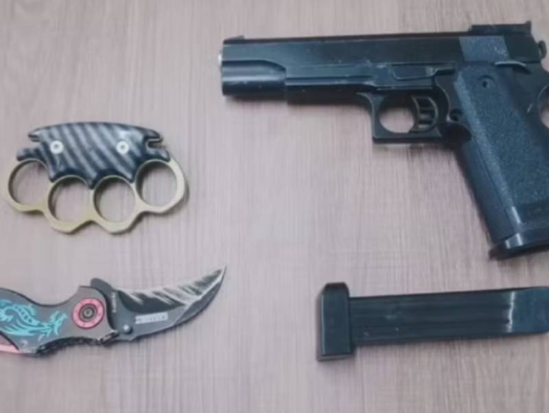Adolescente de 15 anos é apreendido com simulacro de arma em escola de Bauru