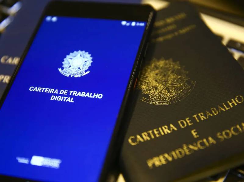 Brasil tem saldo positivo de 148,9 mil empregos com carteira assinada