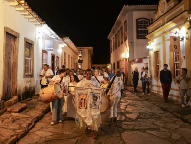 História afro nas escolas ajuda a reduzir preconceitos, dizem mestres