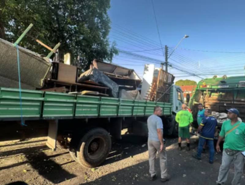 Moradores denunciam casa e Justiça autoriza limpeza emergencial em Tupã