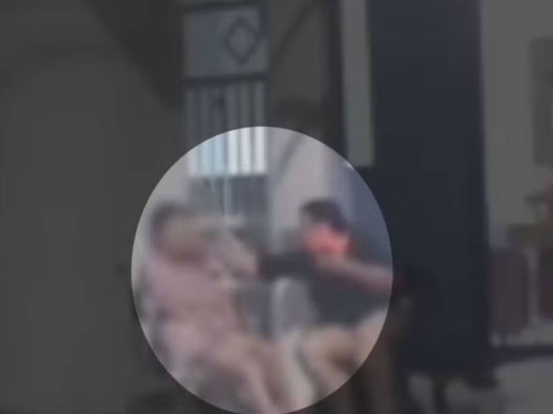 Vídeos flagram idosa de 74 anos sendo agredida em Marília