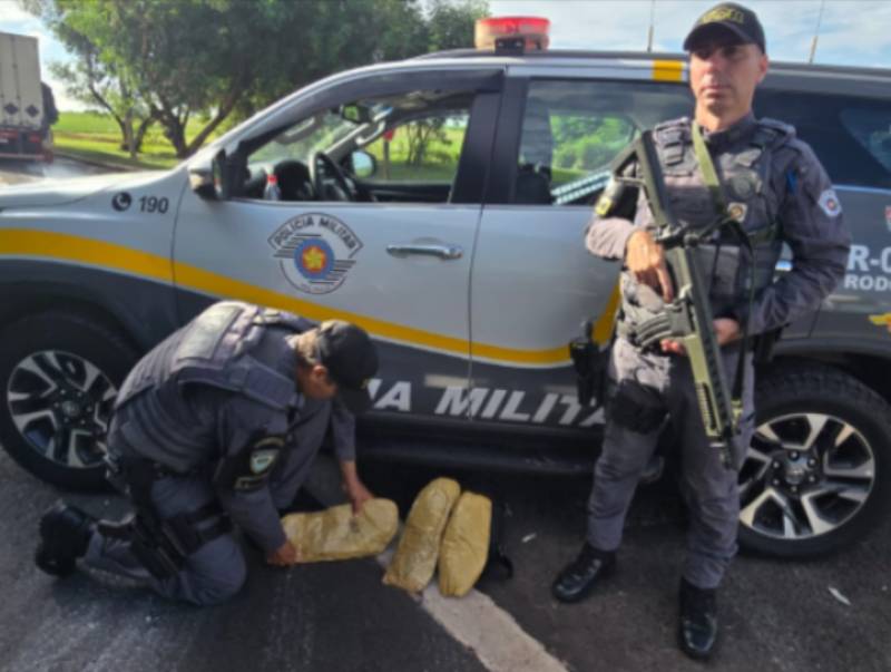 Polícia Rodoviária apreende cocaína com traficantes bolivianas em Palmital