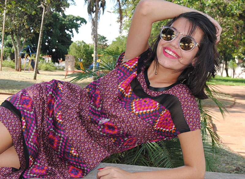 Ousada e cheia de atitude, Emily Acorci faz sucesso no mundo da moda