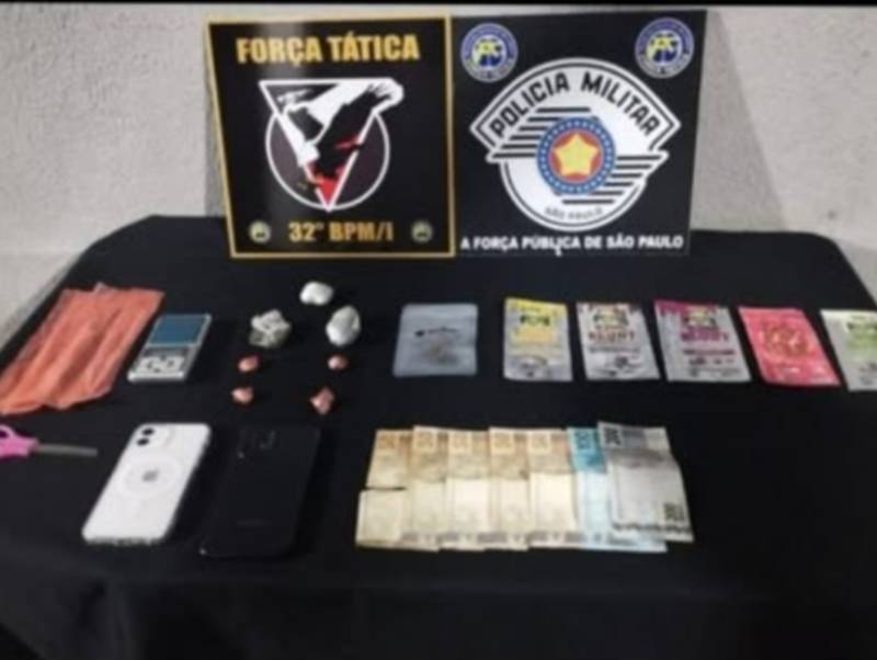 Menores são detidos e polícia realiza apreensão de drogas em Assis