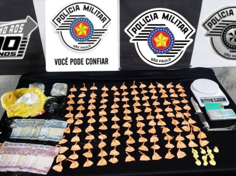Jovem de 19 anos tenta fugir, mas acaba preso por tráfico de drogas em Assis