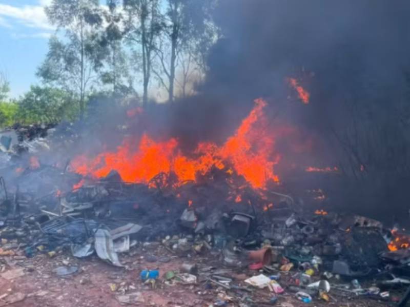 Princípio de incêndio atinge usina de reciclagem e mobiliza bombeiros em Assis