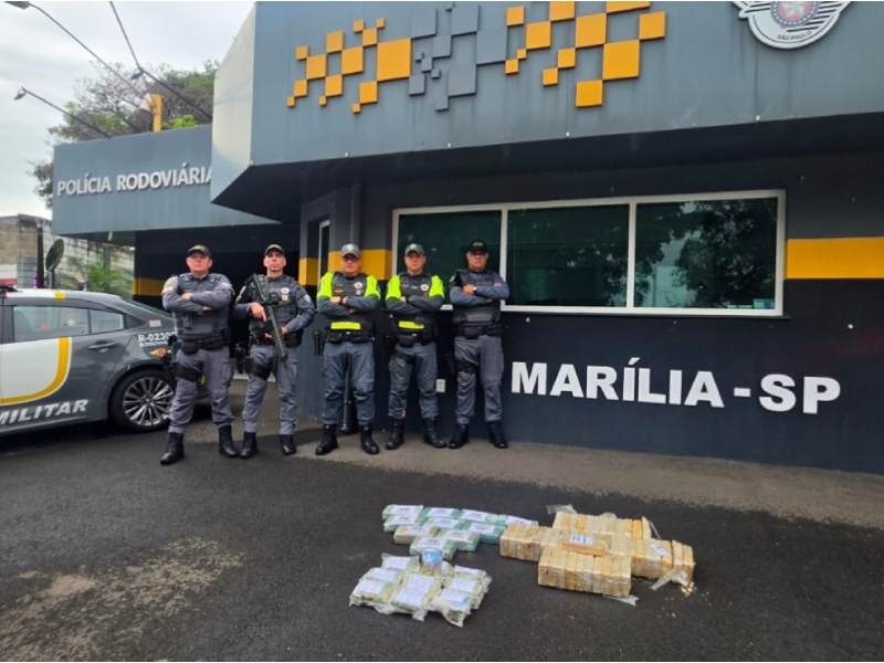 Polícia Rodoviária prende traficante com 67 kg de drogas em Marília