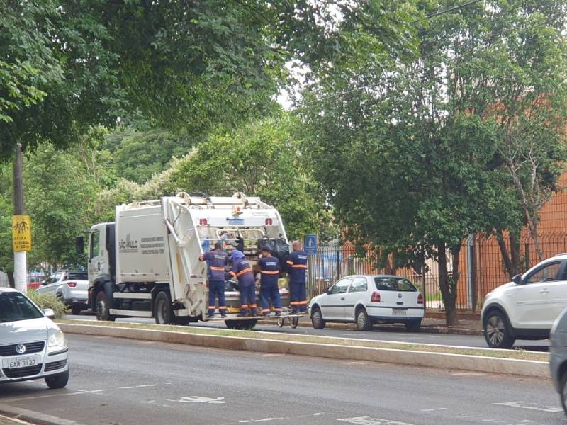 Coleta de lixo será suspensa nos feriados de 15 e 20 de novembro em Paraguaçu Paulista