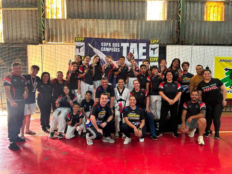 Paraguaçu conquista 20 medalhas e fica em 2º lugar por equipes na Copa dos Campeões de Taekwondo