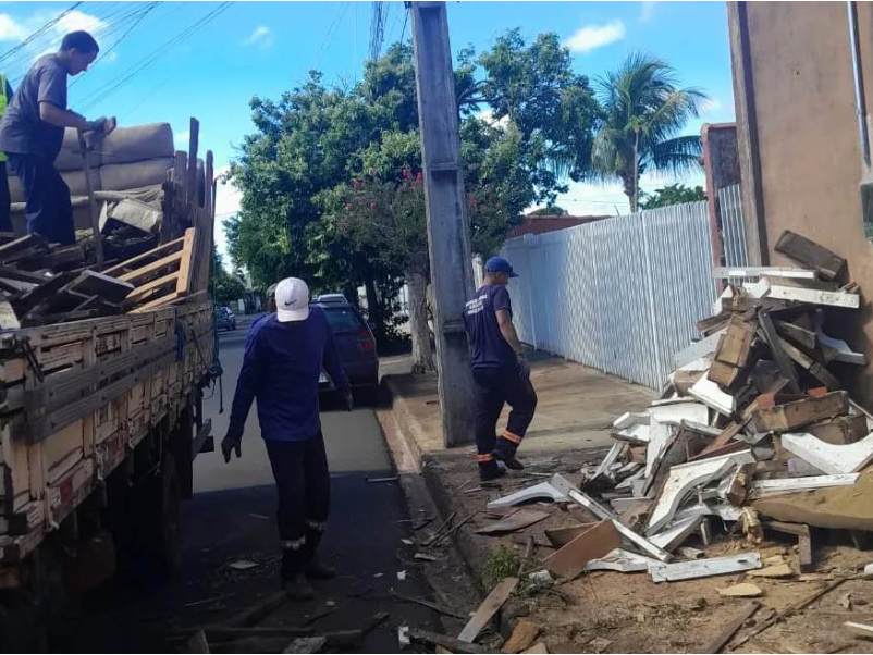 Paraguaçu inicia mobilização contra a dengue com ação de recolhimento de materiais inservíveis