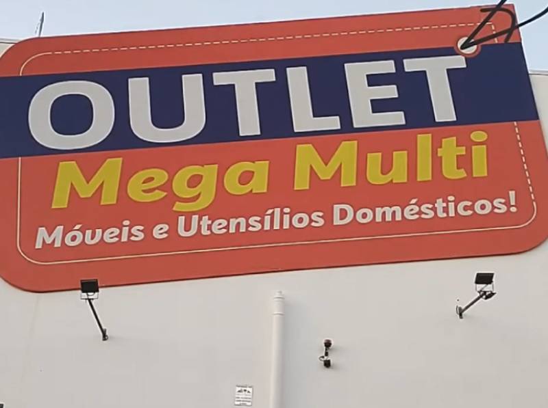 Mega Multi Outlet celebra dois anos em Paraguaçu e quem ganha o presente é você