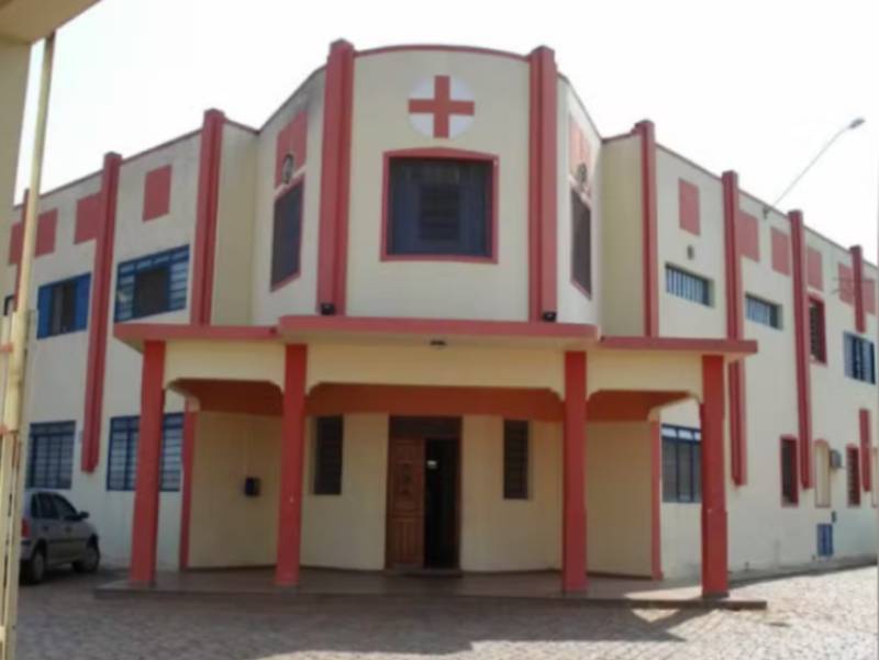 Explosão de panela de pressão em escola estadual deixa funcionária gravemente ferida em Tupã