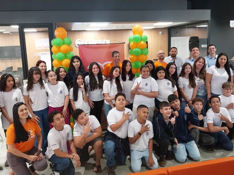 Cresol realiza formatura de alunos participantes de projeto de educação financeira em Paraguaçu