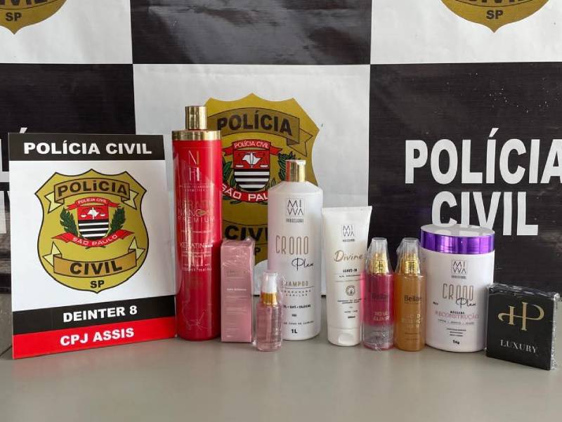 Polícia Civil e Vigilância Sanitária interditam empresa de cosméticos em Assis