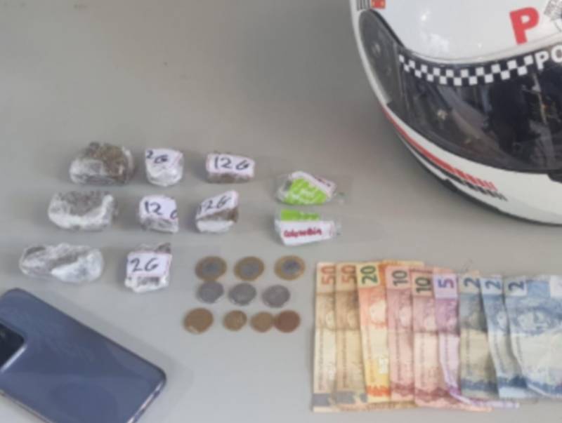 Homem é preso por tráfico de drogas durante patrulhamento em Assis