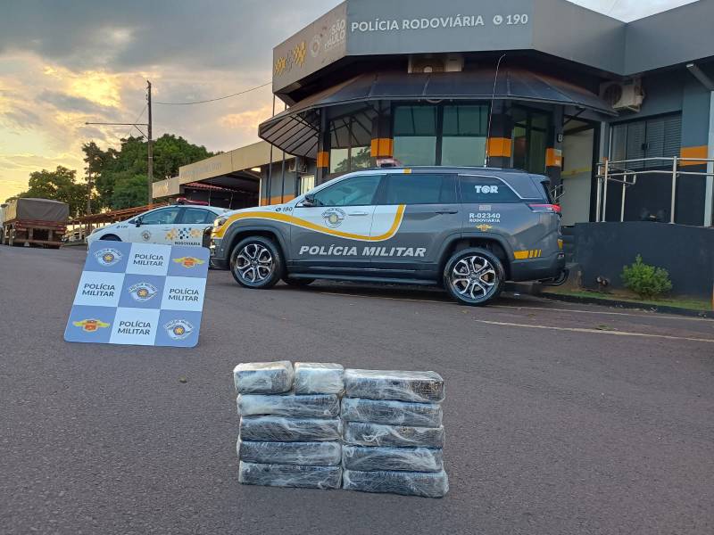 Polícia Rodoviária localiza droga no painel de veículo e prende traficante em rodovia de Ourinhos