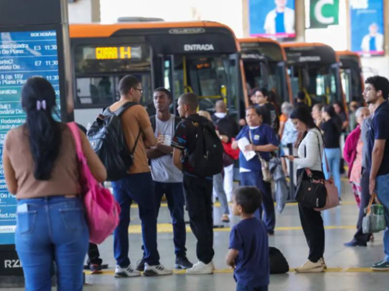 Transporte e insegurança fazem 40% das mulheres desistirem de emprego