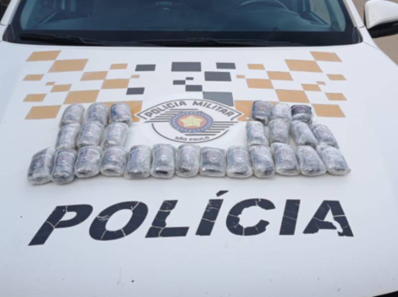Polícia Rodoviária prende casal de traficantes com 26 tabletes de haxixe em rodovia de Ourinhos