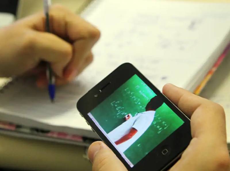 Saiba o que muda com a nova política de ensino a distância do Brasil