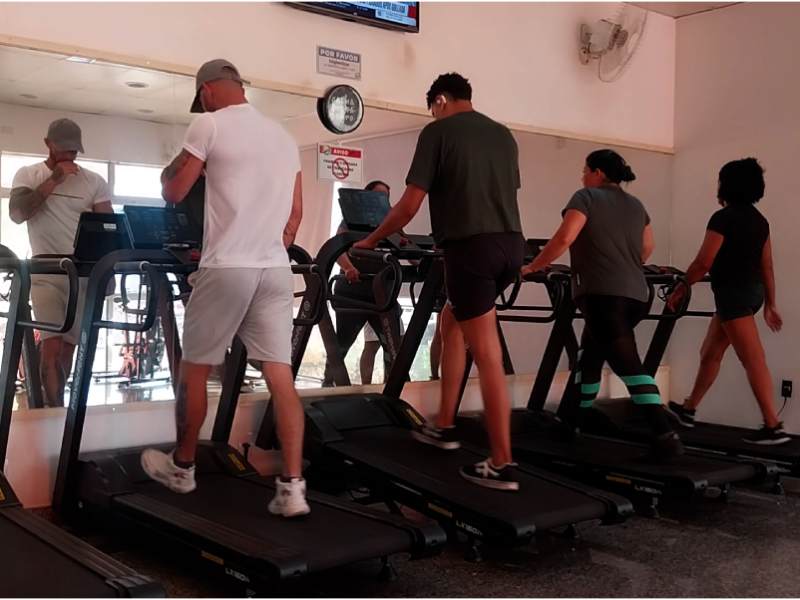 Academia AFC ganha novos equipamentos e atende públicos variados