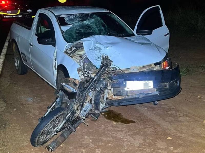 Motociclista morre após sair de estrada rural e bater contra carro, em Euclides da Cunha Paulista