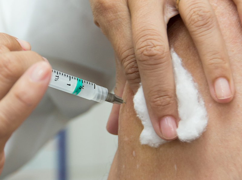 Paraguaçu recebe mais um lote de vacina contra a gripe para idosos