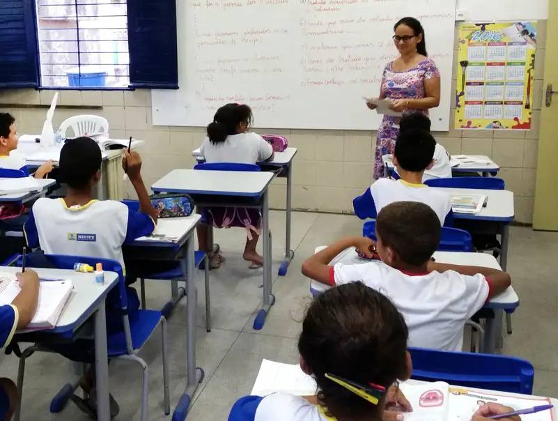 Escolas terão conteúdos de prevenção à violência contra a mulher
